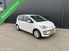 Volkswagen Up! - high up Parelmoer wit cruise, pdc, orgi NL