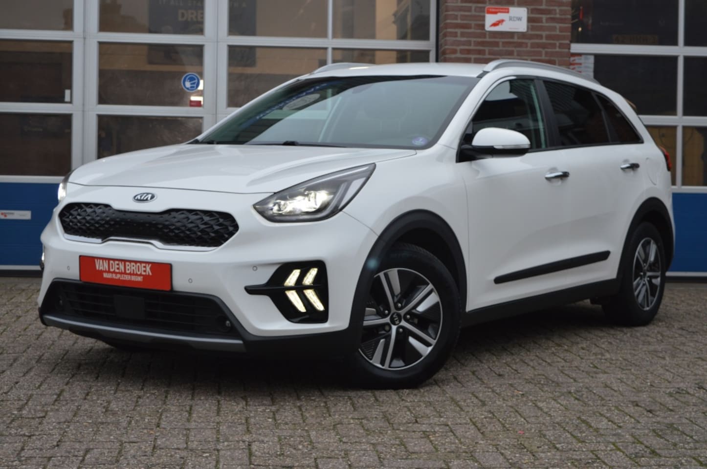 Kia Niro - 1.6 GDi Dynamic | HYBRIDE - CAMERA - LEDER - AutoWereld.nl