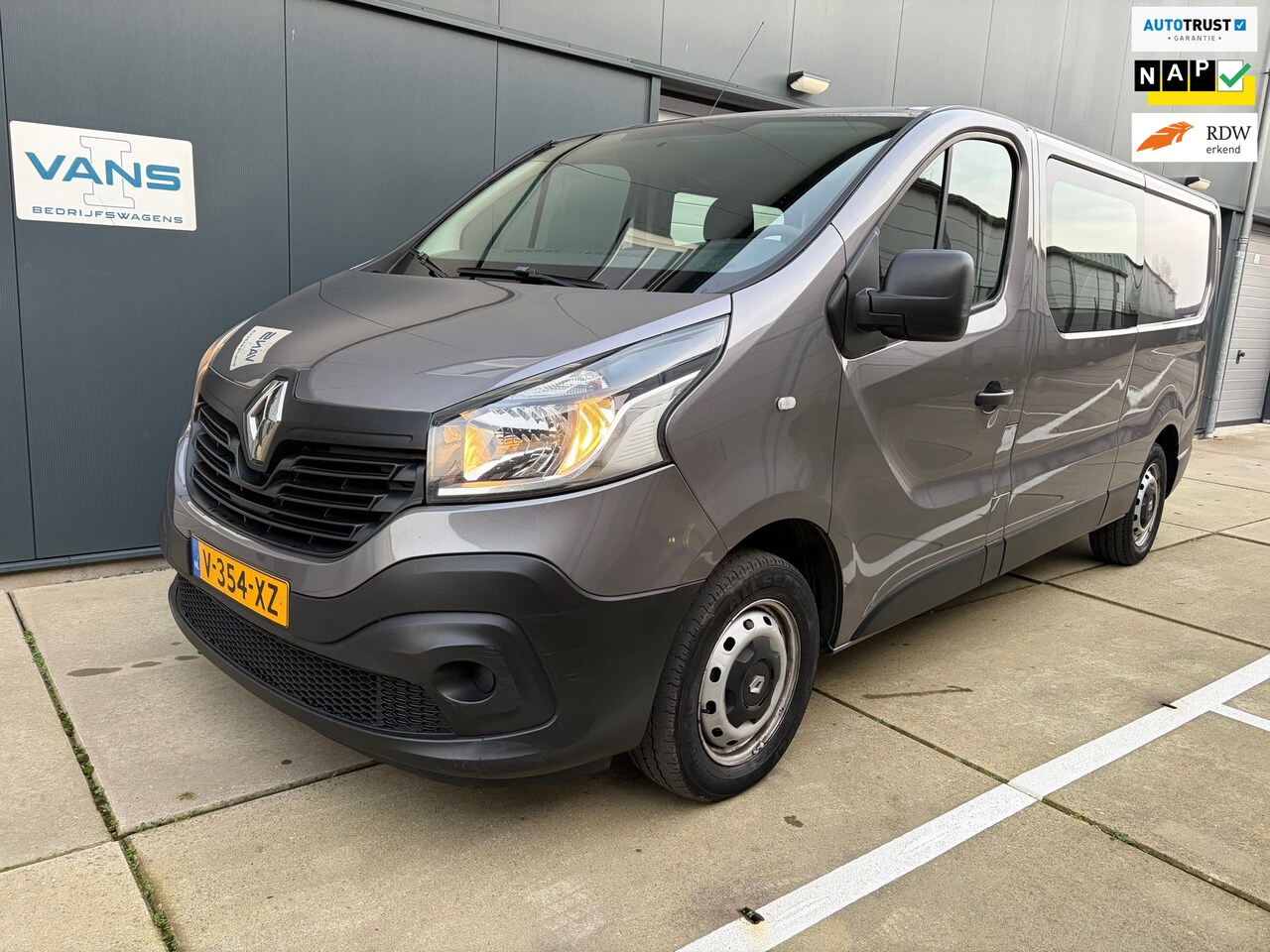 Renault Trafic - 1.6 dCi T29 L2H1 DC Work Edition Energy 1.6 dCi T29 L2H1 DC Work Edition Energy - AutoWereld.nl