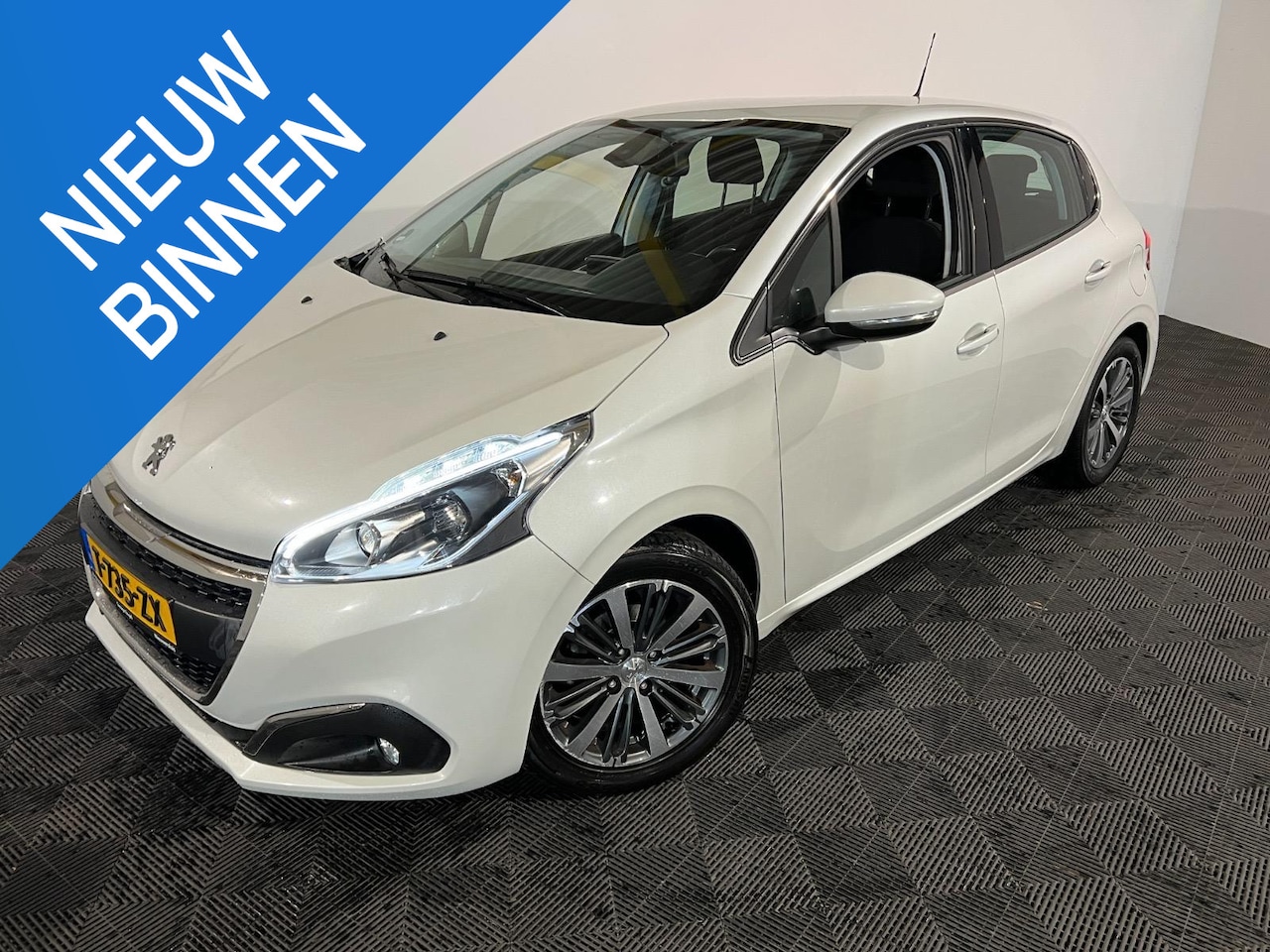 Peugeot 208 - 1.2 PureTech GT-Line 1.2 PureTech GT-Line - AutoWereld.nl