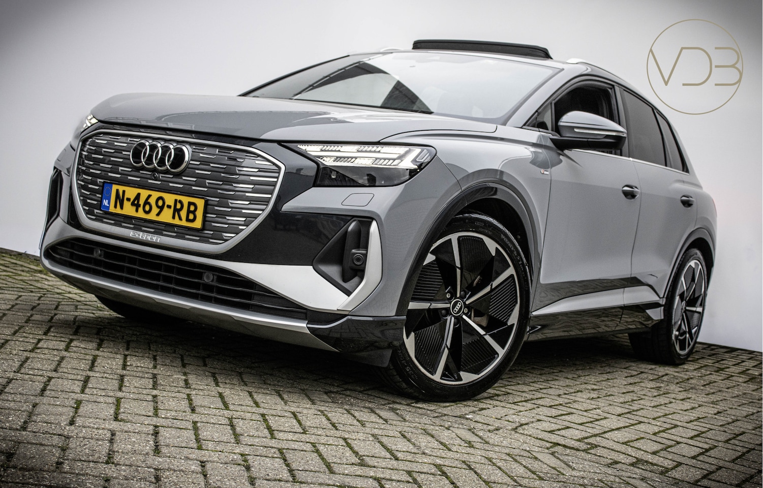 Audi Q4 e-tron - 40 S-Line Competition PANO 21INCH SONOS RS Leer - AutoWereld.nl