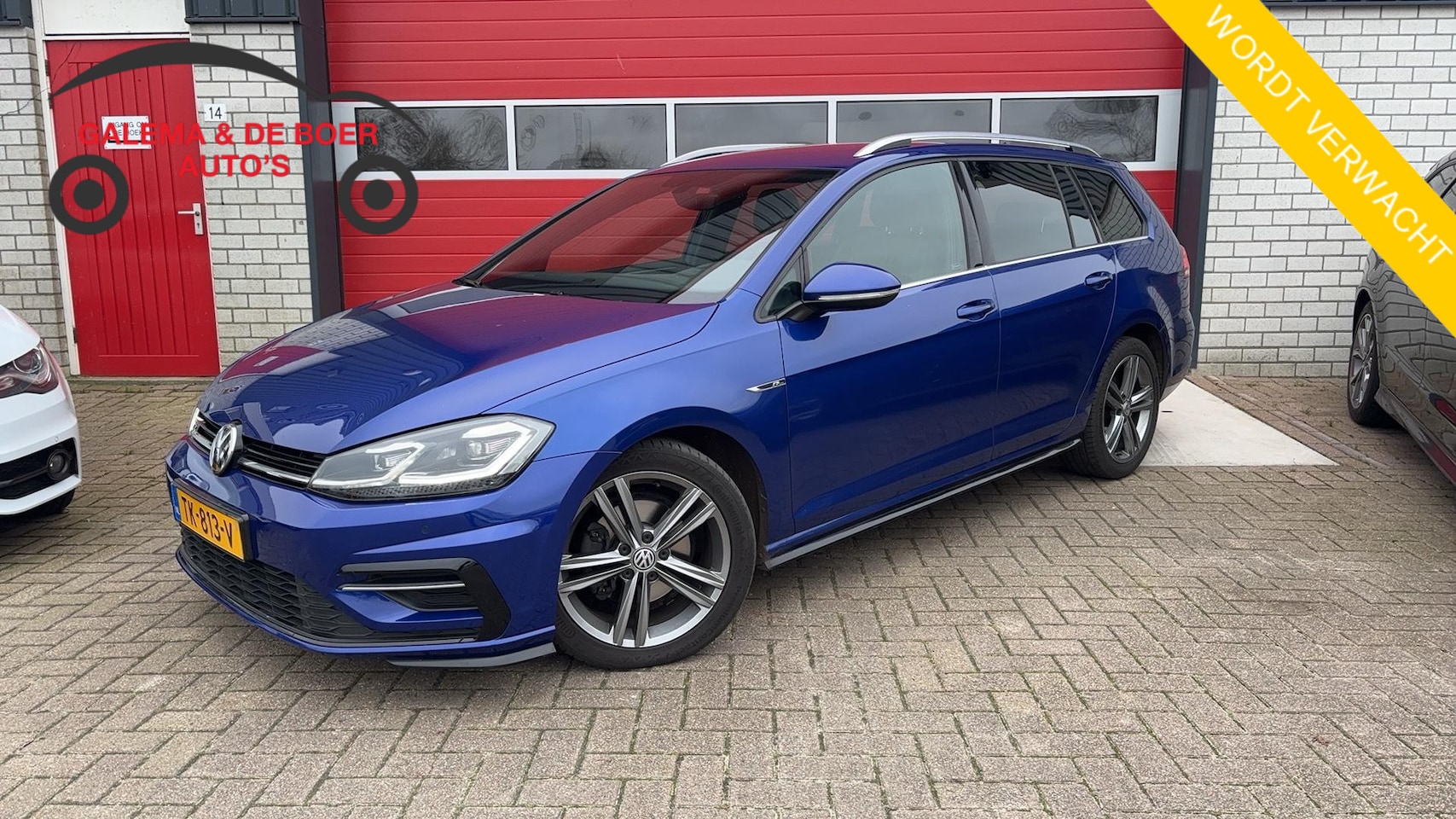 Volkswagen Golf Variant - 1.5 TSI Highline Business R R-LINE / AUTOMAAT / TREKHAAK /  FULL LED / CAMERA / CARPLAY / - AutoWereld.nl