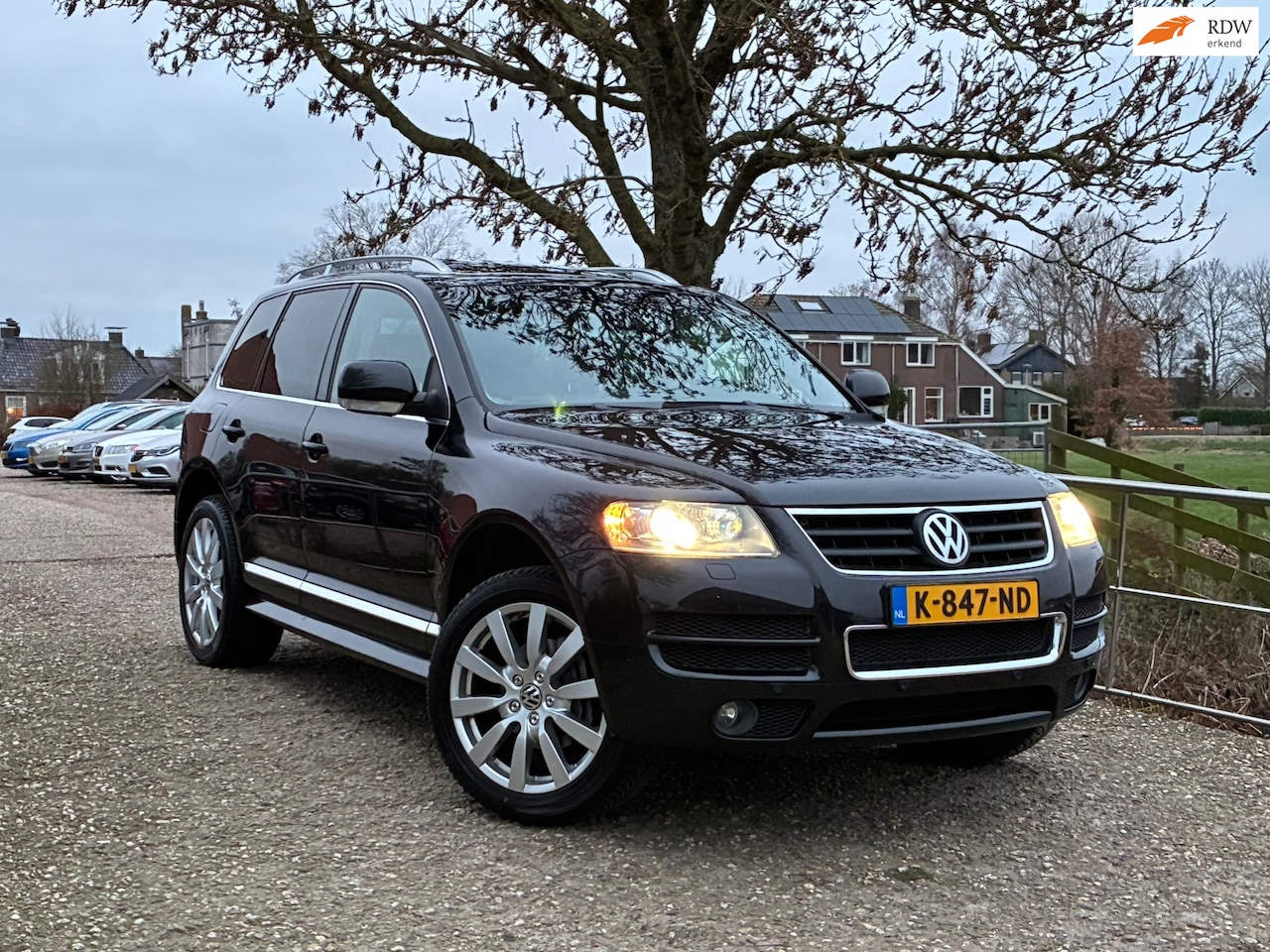 Volkswagen Touareg - 4.2 V8 | Limited Edition + Youngtimer + Schuif/kanteldak + Lederbekleding + Camera Nu € 11 - AutoWereld.nl