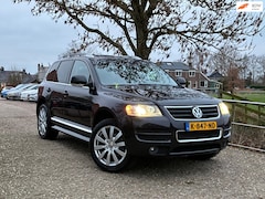 Volkswagen Touareg - 4.2 V8 | Limited Edition + Youngtimer + Schuif/kanteldak + Lederbekleding + Camera Nu € 11