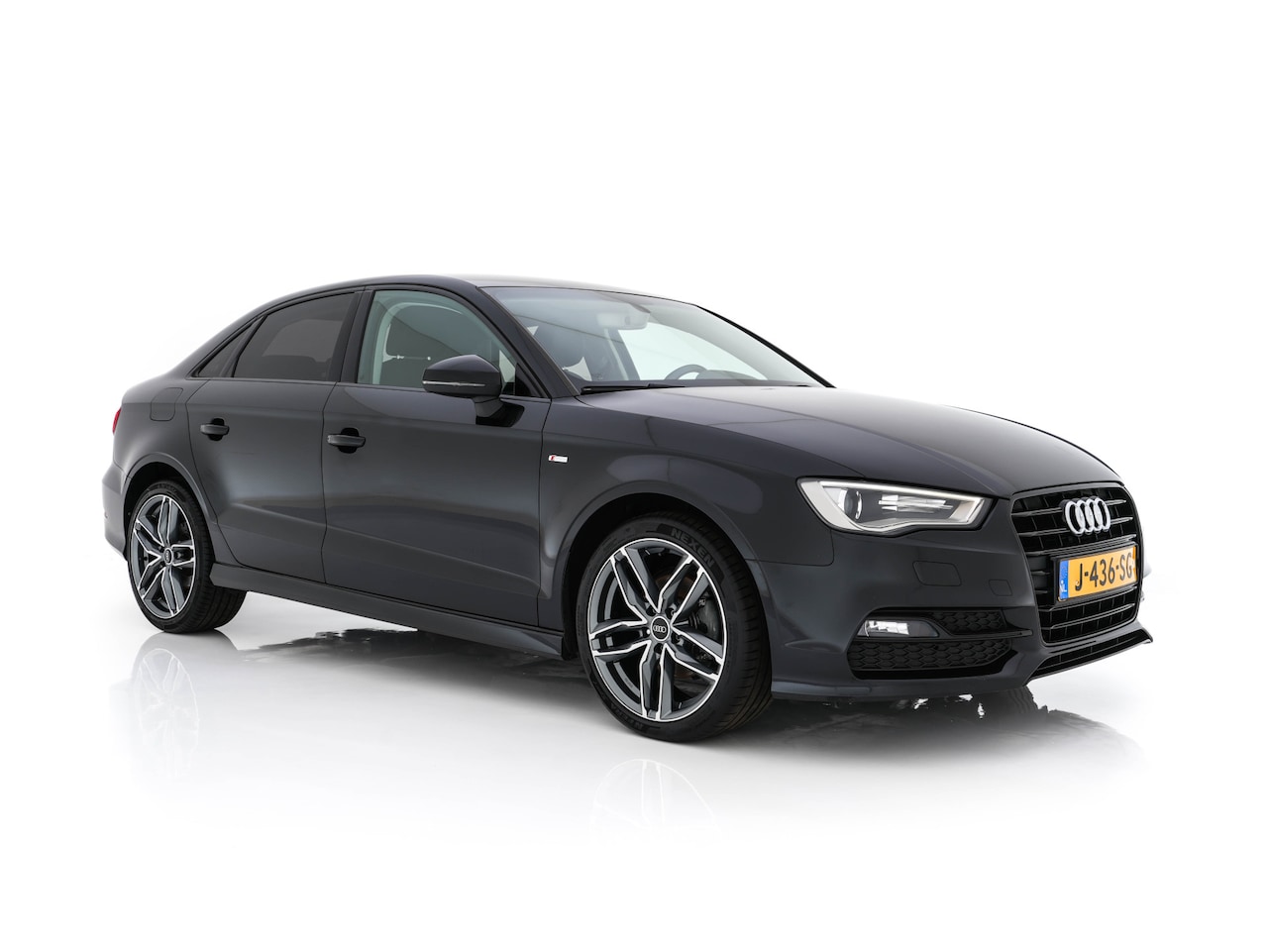 Audi A3 Limousine - 1.6 TDI S-Line Ambition Sport Edition *XENON | NAVI-FULLMAP | COMFORT-SEATS | PRIVACY-GLAS - AutoWereld.nl