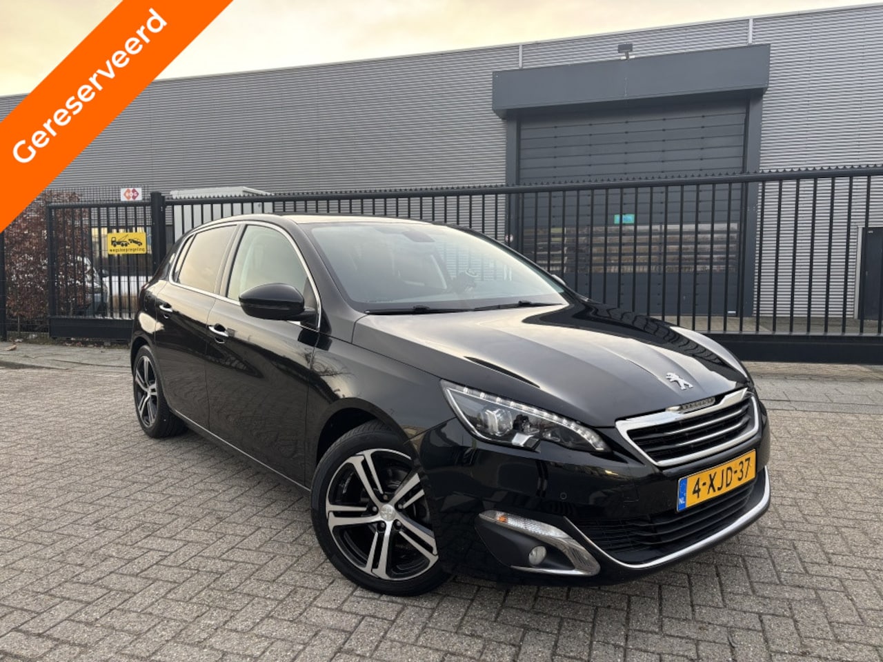 Peugeot 308 - 1.6 HDI Allure Xenon|Camera|Pano|Keyless - AutoWereld.nl
