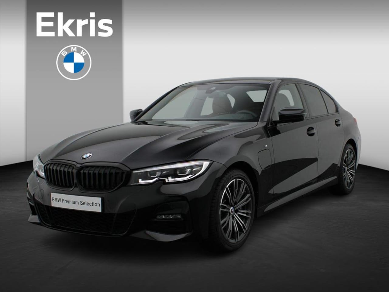 BMW 3-serie - Sedan 330e High Executive |  M Sportpakket | Audio Media Pack | Parking Pack | DAB | HiFi - AutoWereld.nl