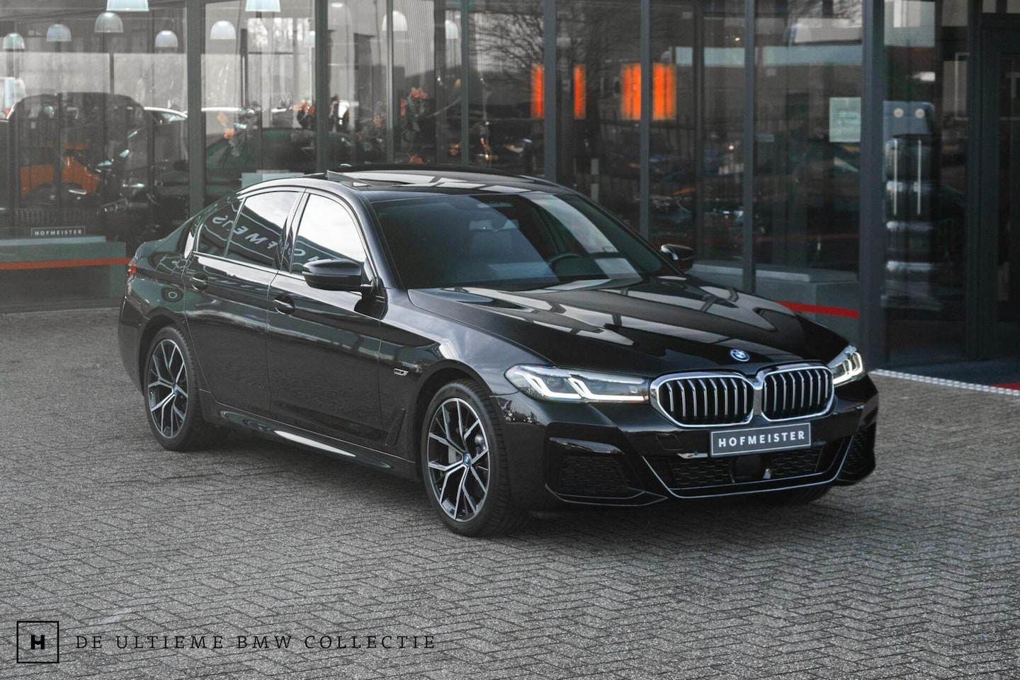 BMW 5-serie - 530e xDrive M-Sport | Dak | HUD | H/K - AutoWereld.nl