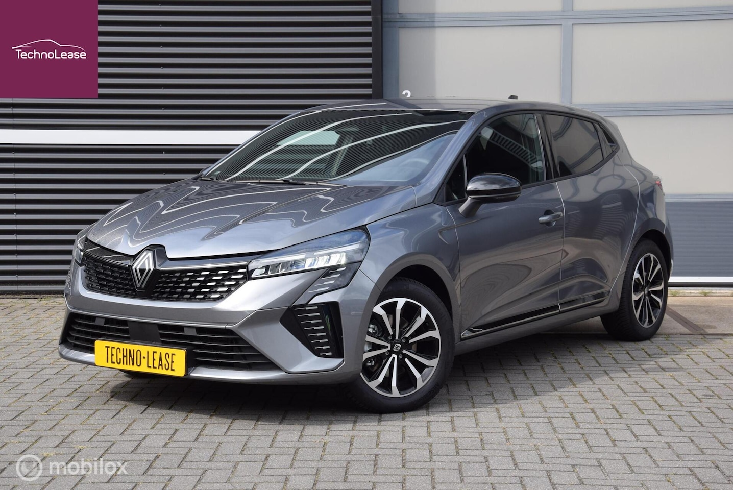 Renault Clio - 1.6 E-Tech Full Hybrid 145 Techno Automaat - AutoWereld.nl