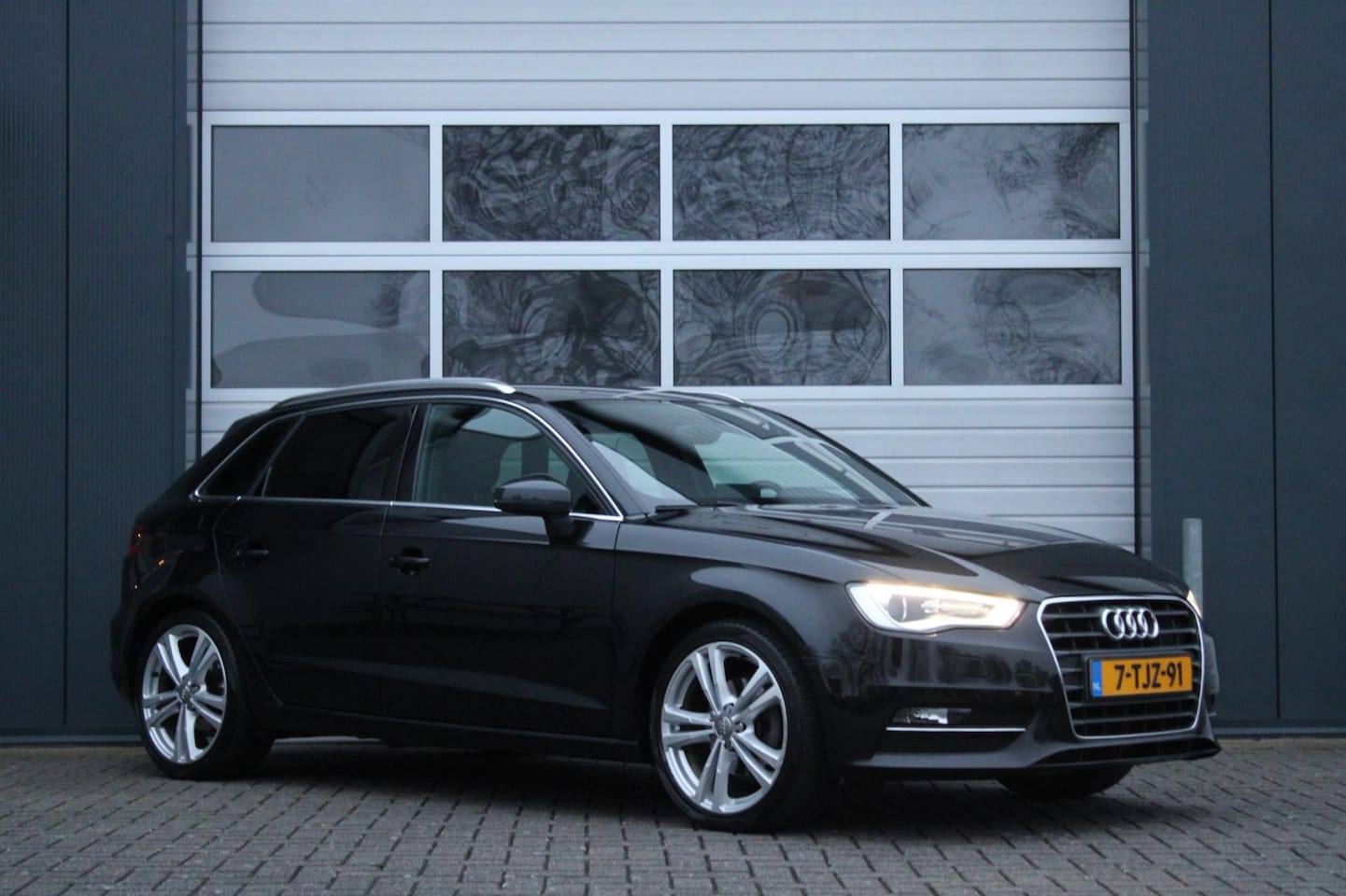 Audi A3 Sportback - 1.4 TFSI CoD Ambition Pro Line plus 140pk Clima/Cruise/Stoelverwarming/Bi-Xenon/LED/Leder/ - AutoWereld.nl