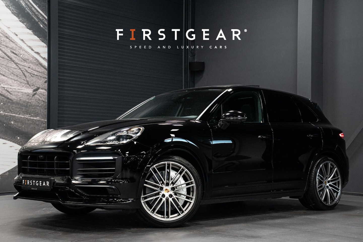 Porsche Cayenne - 3.0 E-Hybrid *Sport-Chrono / Sport-Design / Panorama / BOSE / Soft-Close / Stoelventilatie - AutoWereld.nl