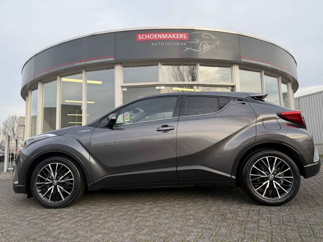 Toyota C-HR - 1.8 Hybrid Dynamic 1.8 Hybrid Dynamic - AutoWereld.nl