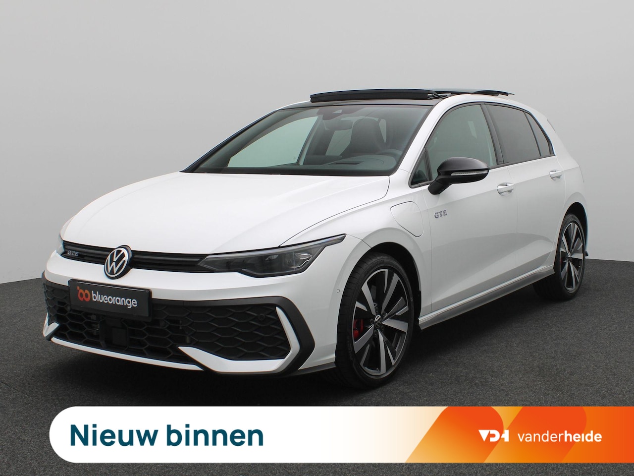 Volkswagen Golf - 1.5 eHybrid GTE 272PK Pano-Schuifdak, Black Style, Head-Up Display, Matrix-LED Verlichting - AutoWereld.nl