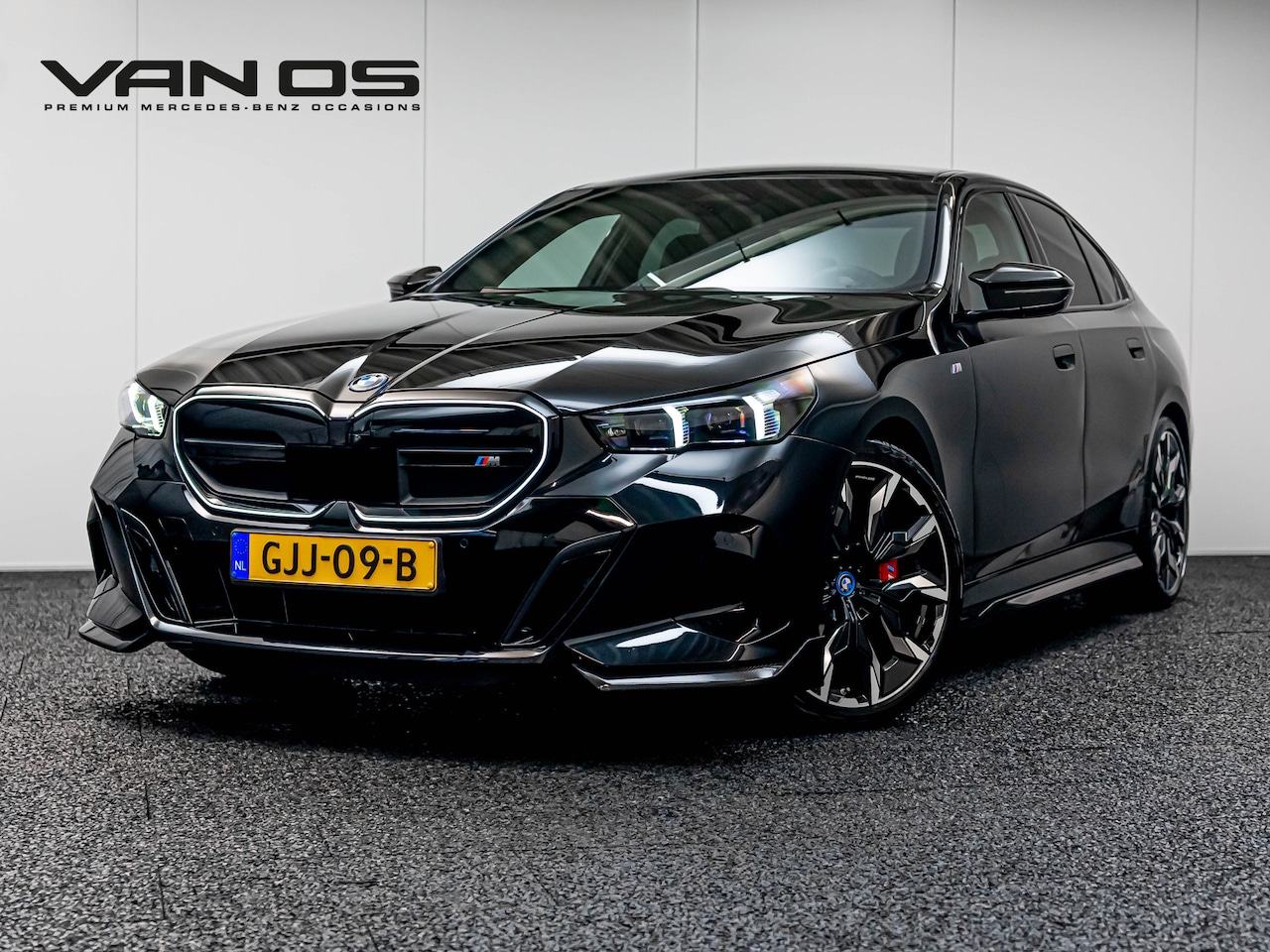 BMW i5 - M60 xDrive M-Performance Carbon parts | BTW | 1e eigenaar | 600PK - AutoWereld.nl