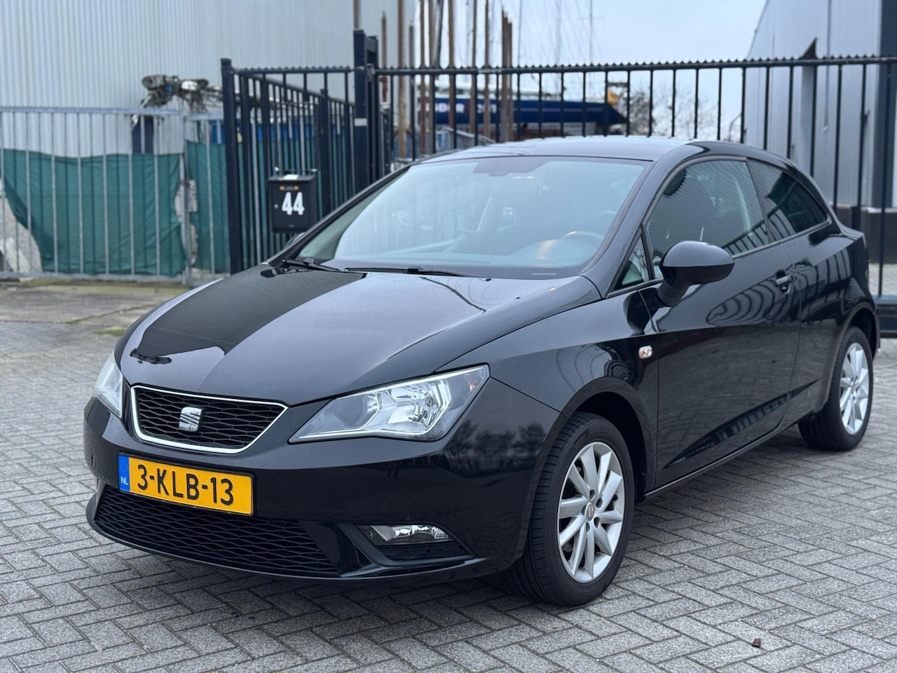 SEAT Ibiza SC - 1.2 TSI Chill Out Plus Navi Clima Nette Auto - AutoWereld.nl
