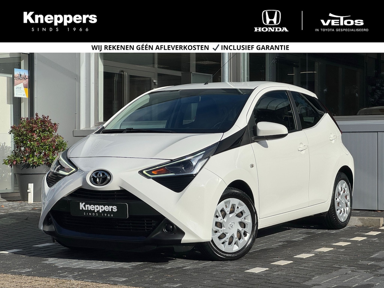 Toyota Aygo - 1.0 VVT-i x-play limited | GEEN AFLEVERKOSTEN | Apple/Android, Airco, Camera - AutoWereld.nl