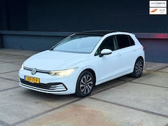Volkswagen Golf - 1.0 eTSI Life Active Pano Automaat Carplay Camera Garantie