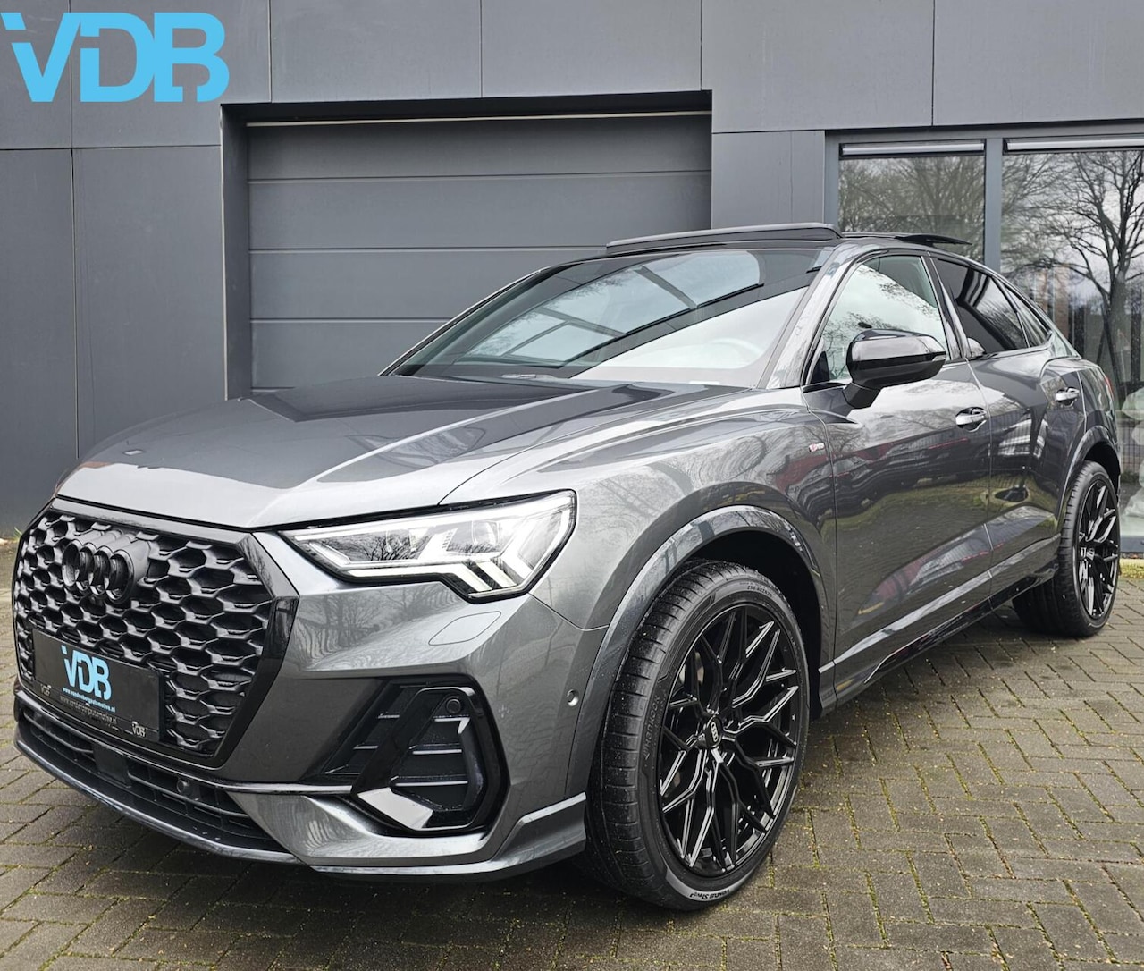 Audi Q3 Sportback - 35 TFSI S-Line BLACK EDITION FULL OPTIONS! - AutoWereld.nl