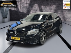 Mercedes-Benz A-klasse - 180 AMG | Unieke Auto | Sfeerverlichting | Twotone leder | Groot scherm | AMG Uitlaat | al