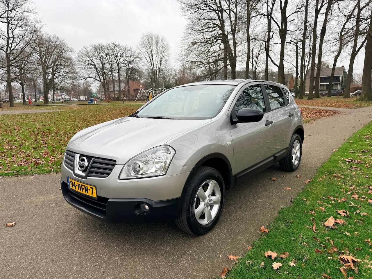 Nissan Qashqai - 1.6 Visia Nette auto nieuwe Apk - AutoWereld.nl