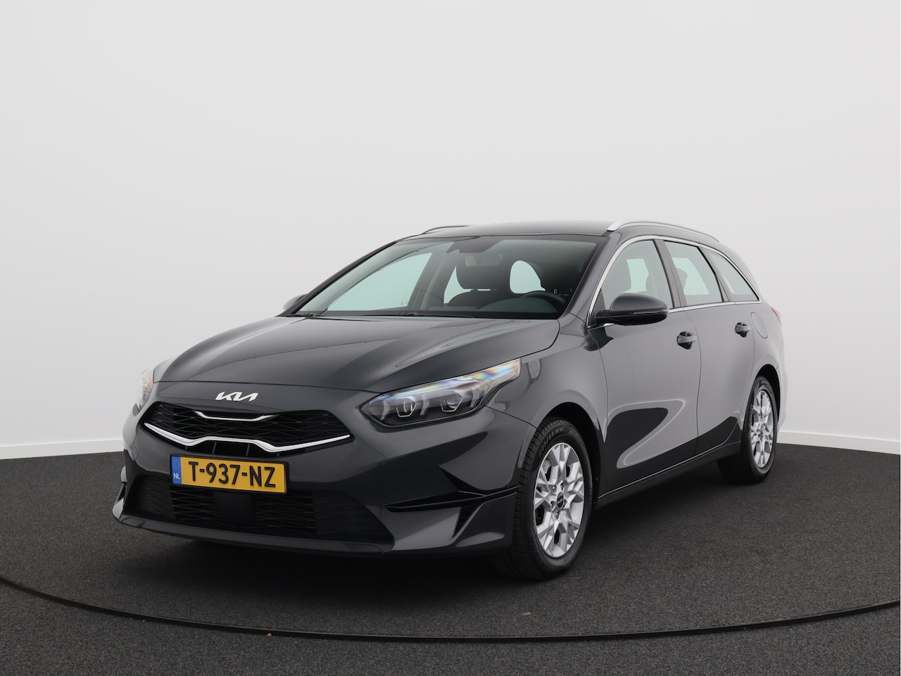 Kia Cee'd Sportswagon - Ceed 1.5 T-GDi DynamicLine/ lage km/ zeer mooi! - AutoWereld.nl