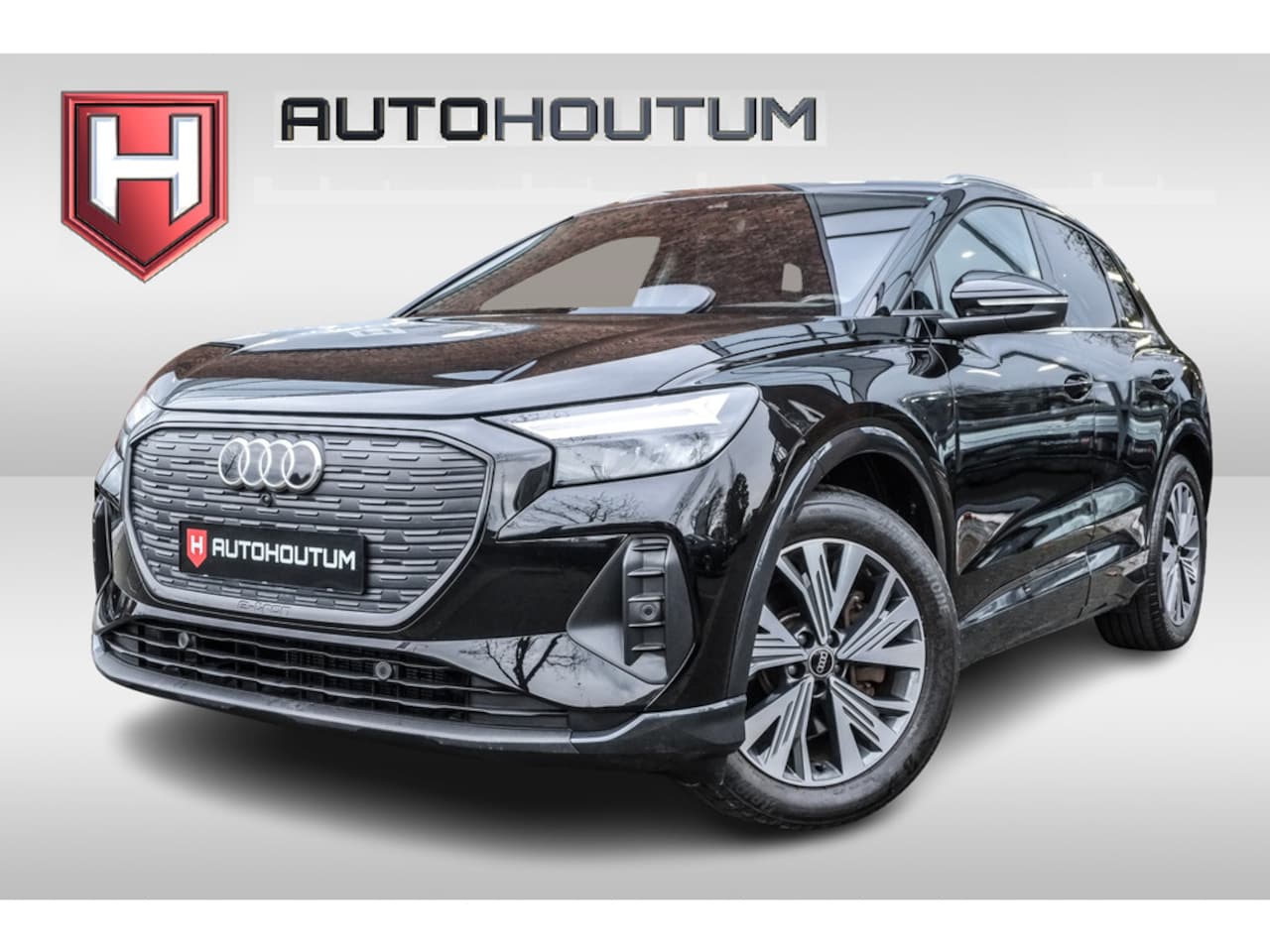 Audi Quattro - Q4 45 77 kWh Trekhaak, Leder, Sportstoelen, Achteruitrijcam - AutoWereld.nl