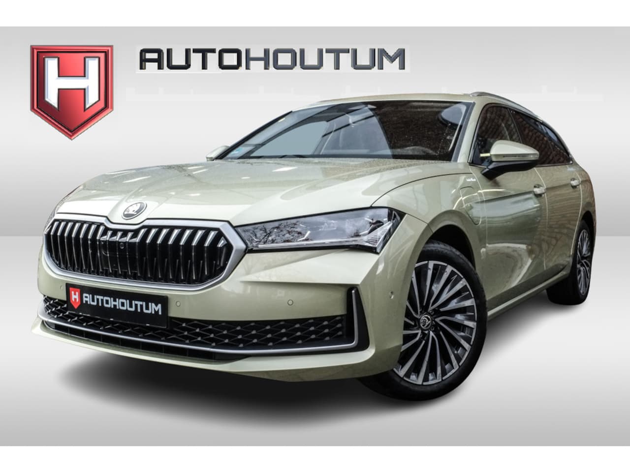 Skoda Superb Combi - 1.5 TSI iV Laurin & Klement Panorama, Trekhaak, Stoelventi - AutoWereld.nl