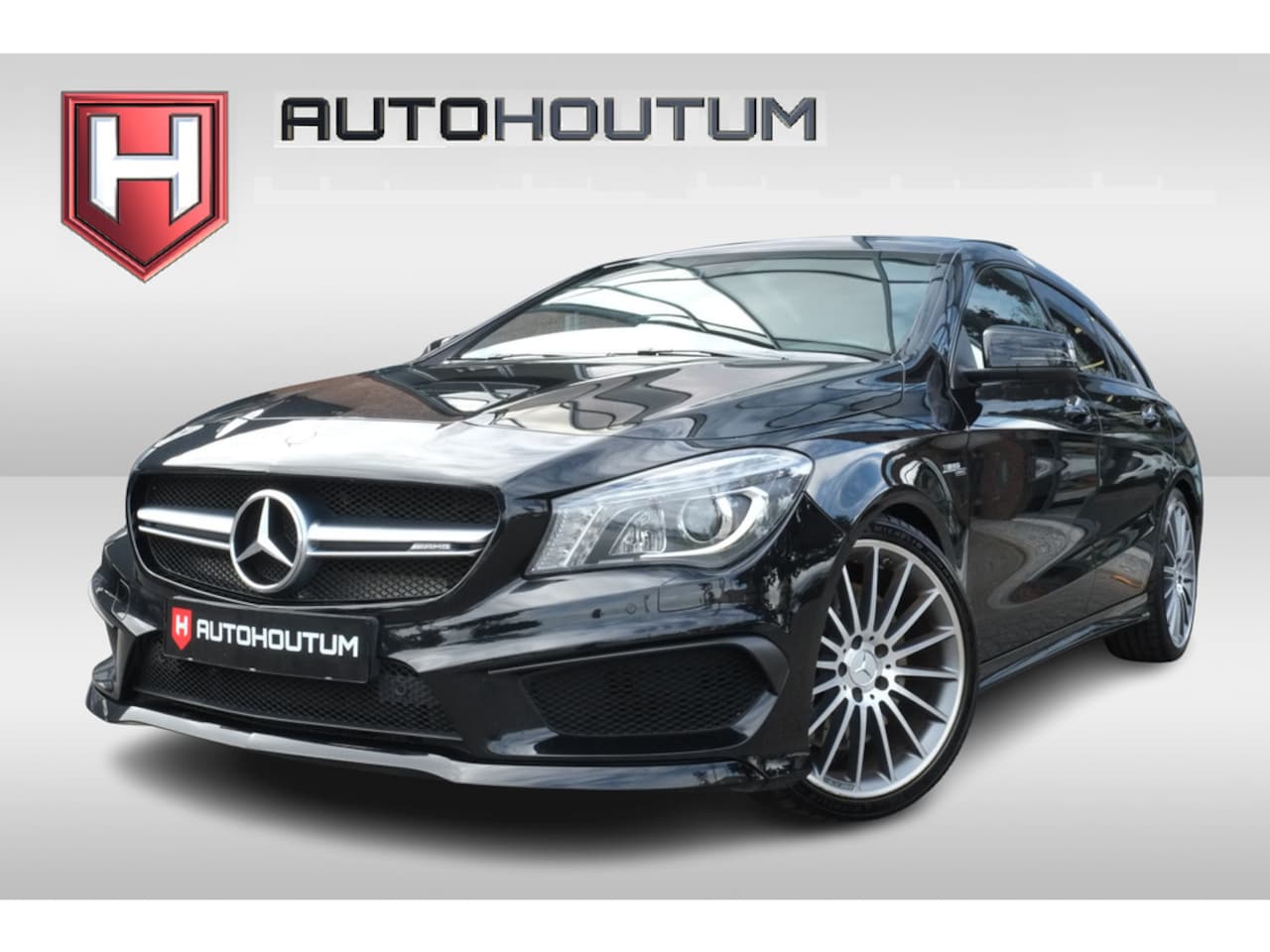 Mercedes-Benz CLA-klasse Shooting Brake - AMG 45 4MATIC Panoramadak - AutoWereld.nl