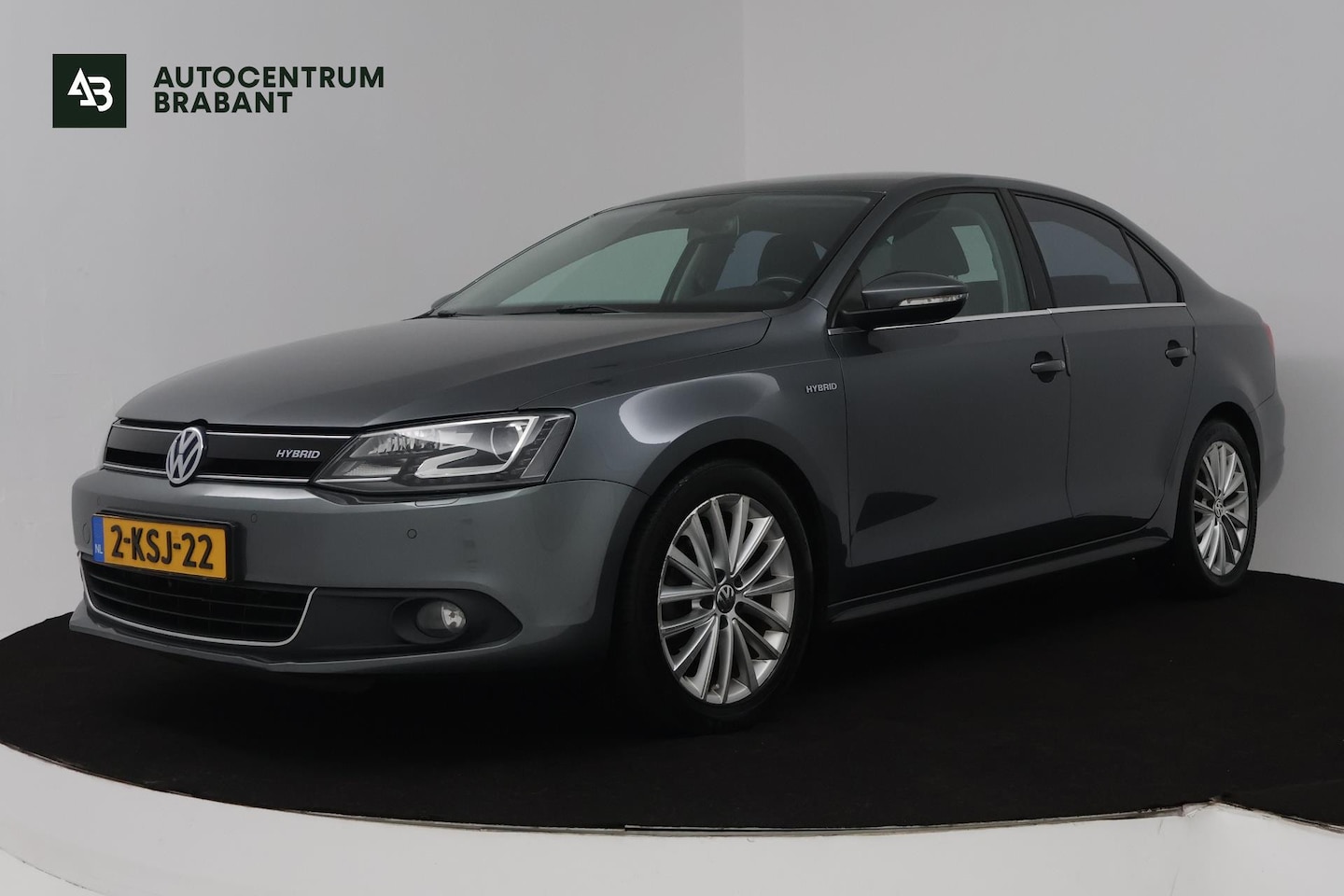Volkswagen Jetta - 1.4 TSI Hybrid Highline (ACHTERUITRIJCAMERA, AUTOMAAT, PARKEERSENSOREN, CRUISE CONTROL) - AutoWereld.nl