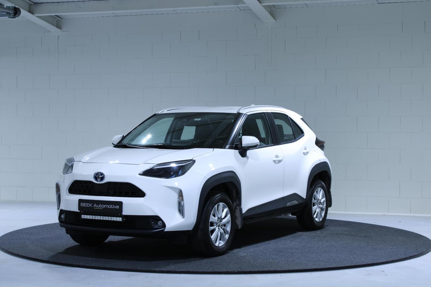 Toyota Yaris Cross - 1.5 Hybrid | Stoel- en stuurverwarming - AutoWereld.nl