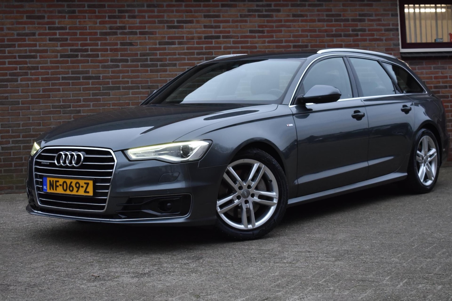 Audi A6 Avant - 3.0 TDI quattro '15 Xenon Leder Clima Navi - AutoWereld.nl