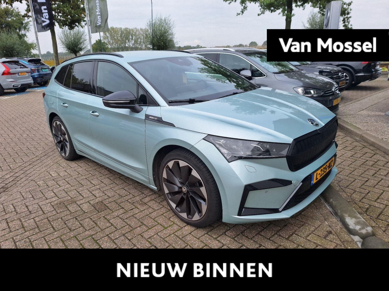 Skoda Enyaq iV - 60 Sportline 204 PK | Automaat | Navigatie | Parkeersensoren | Achteruitrijcamera | Dode H - AutoWereld.nl