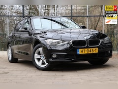 BMW 3-serie - 320i Essential / NL-auto / Navi+PDC / Rijklaarprijs / 12mnd Bovag garantie