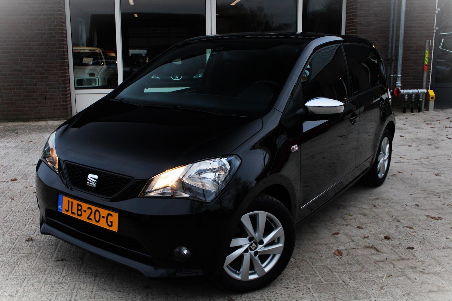 SEAT Mii - BY Mango Airco, Alcantara/Leder, Elektrische ramen V, Elektrische spiegelbediening, 15" LM - AutoWereld.nl