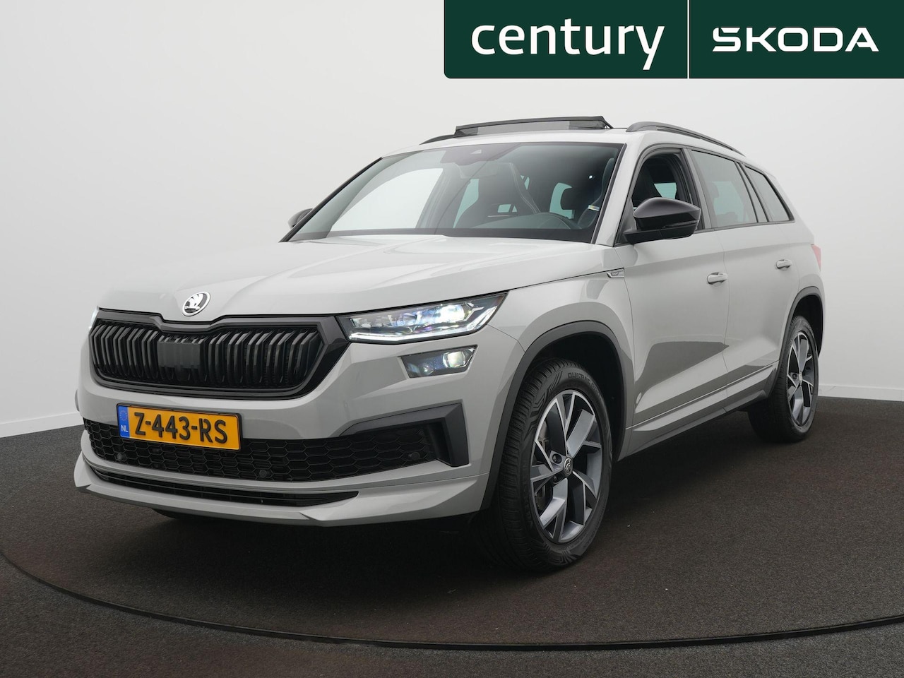 Skoda Kodiaq - 1.5 TSI Sportline Business 7p. / Panodak / Elek. Trekhaak / Elek. Stoel - AutoWereld.nl