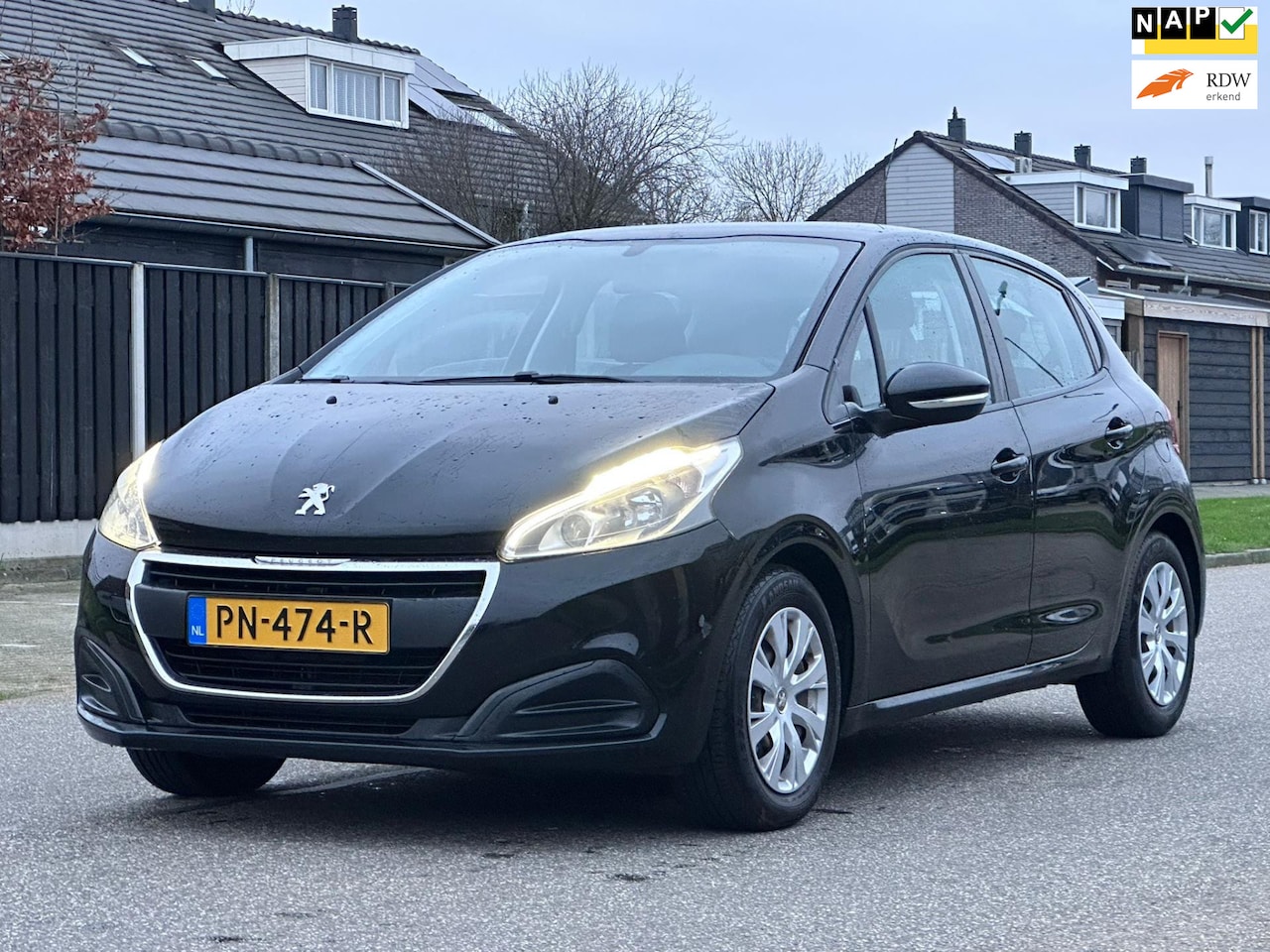 Peugeot 208 - 1.2 PureTech Active Navigatie*5DR*Cruise*Airco*NAP*Parkeersensoren* - AutoWereld.nl