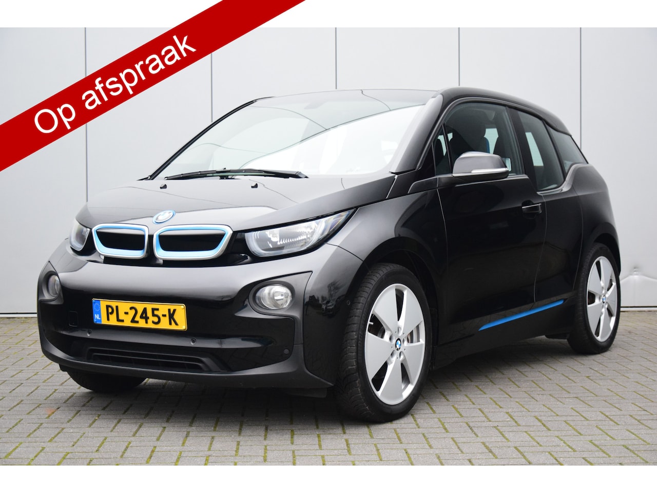 BMW i3 - Basis 94Ah 33 kWh Warmtepomp Stoelverwarming Navi/Camera Comfort/Parkeerpakket - AutoWereld.nl