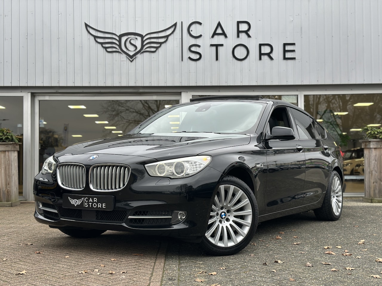 BMW 5-serie Gran Turismo - 550i High Executive |PANO|HEADUP|CAMERA|ELK.STOELEN|LM VELGEN 19''|SOFTCLOSE|LEDER - AutoWereld.nl