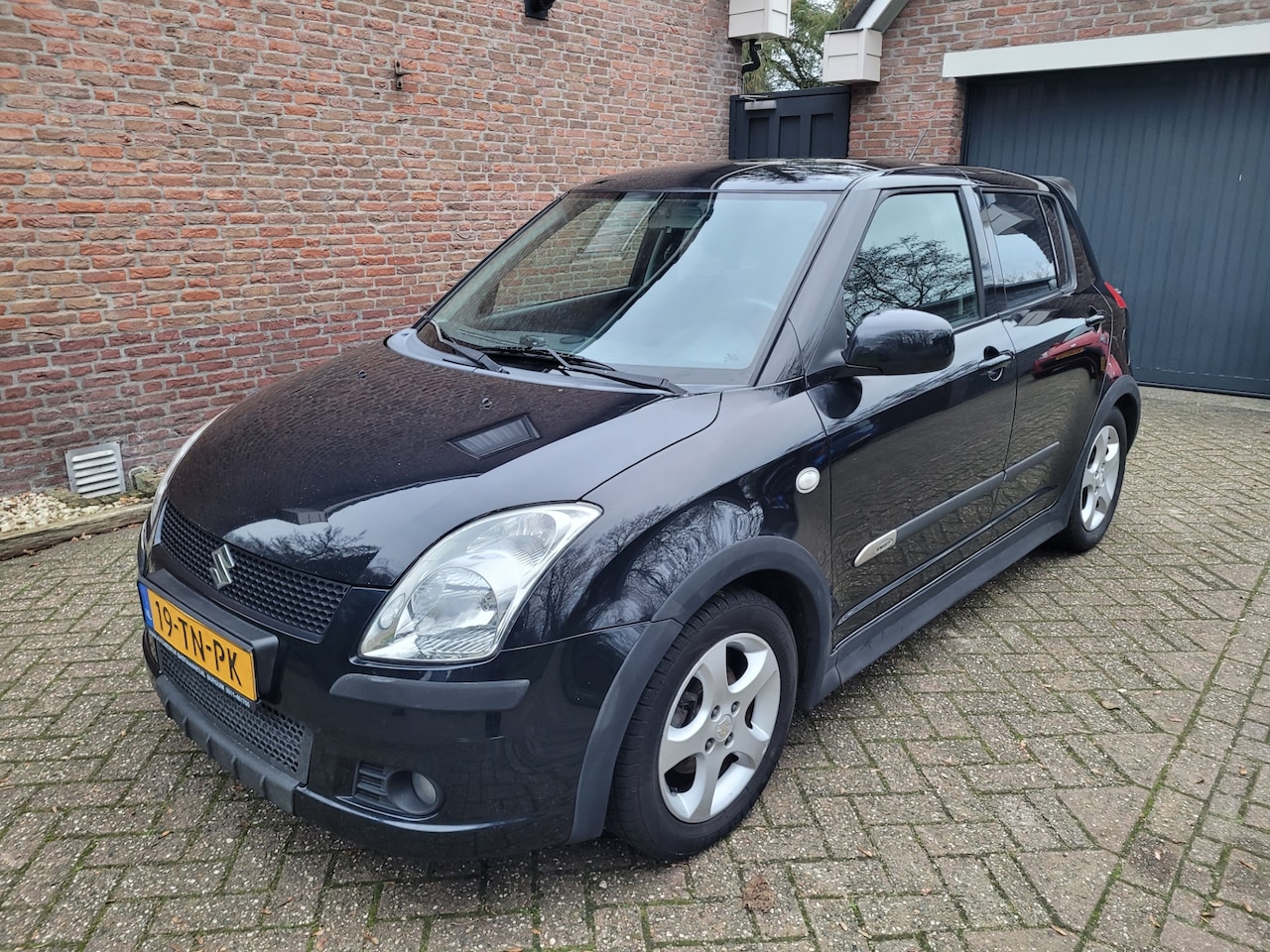 Suzuki Swift - 1.3 Shogun Airco, GT-pakket - AutoWereld.nl