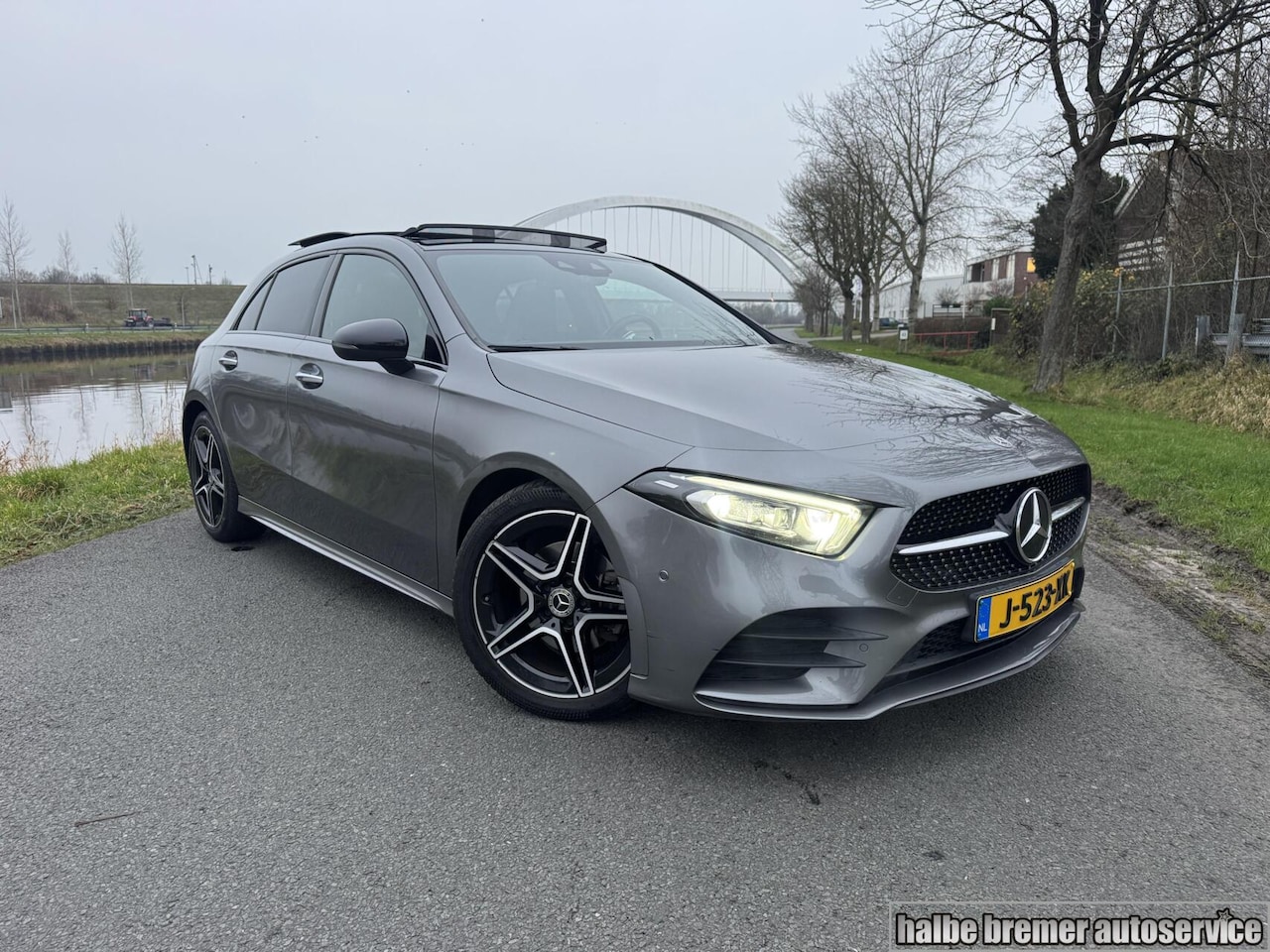 Mercedes-Benz A-klasse - 180 AMG |Pano|Carplay|Camera|Sfeerverl|Mem - AutoWereld.nl
