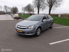 Opel Astra GTC - 1.6 Edition lm wielen airco el ramen