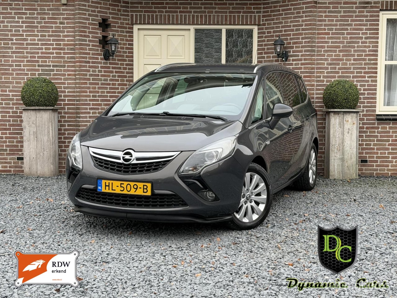 Opel Zafira Tourer - 1.6 CDTI Cosmo 7pers *dealer onderh. *Clima *Cruise - AutoWereld.nl