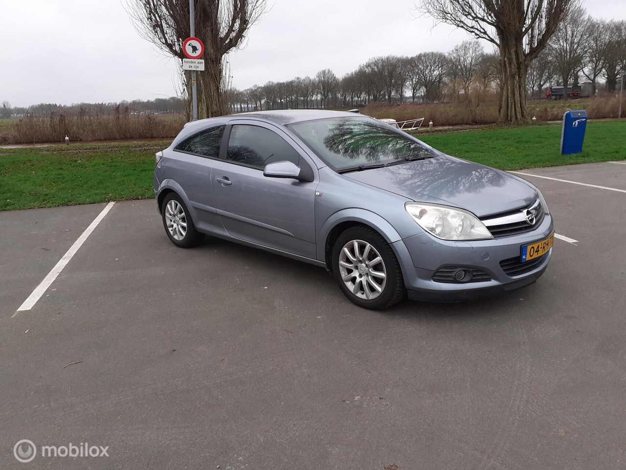 Opel Astra GTC - 1.6 Edition lm wielen airco el ramen