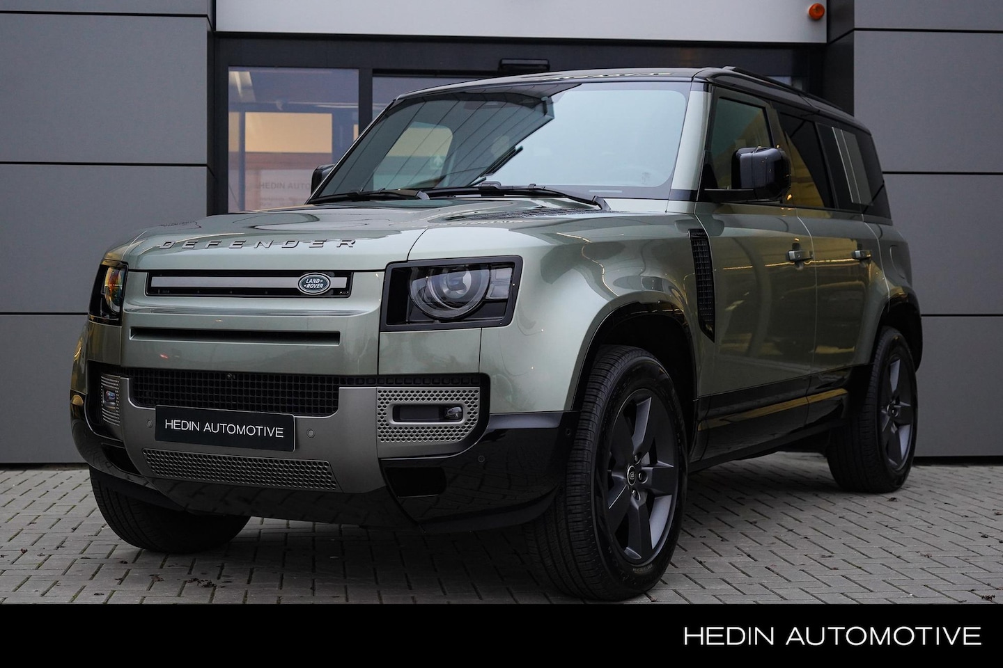 Land Rover Defender 110 - P300e 110 X-Dynamic HSE | Elektrische trekhaak | MY25 BPM | Elektrisch Panoramadak | - AutoWereld.nl