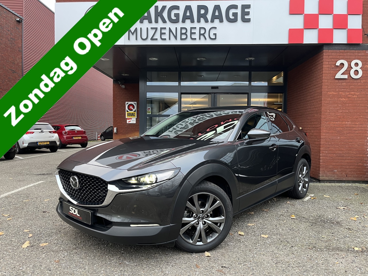 Mazda CX-30 - 2.0 e-SkyActiv-X M Hybrid Luxury // LEDER // ELEK.STOEL+GEHEUGEN // CAMERA // NAVI+CARPLAY - AutoWereld.nl