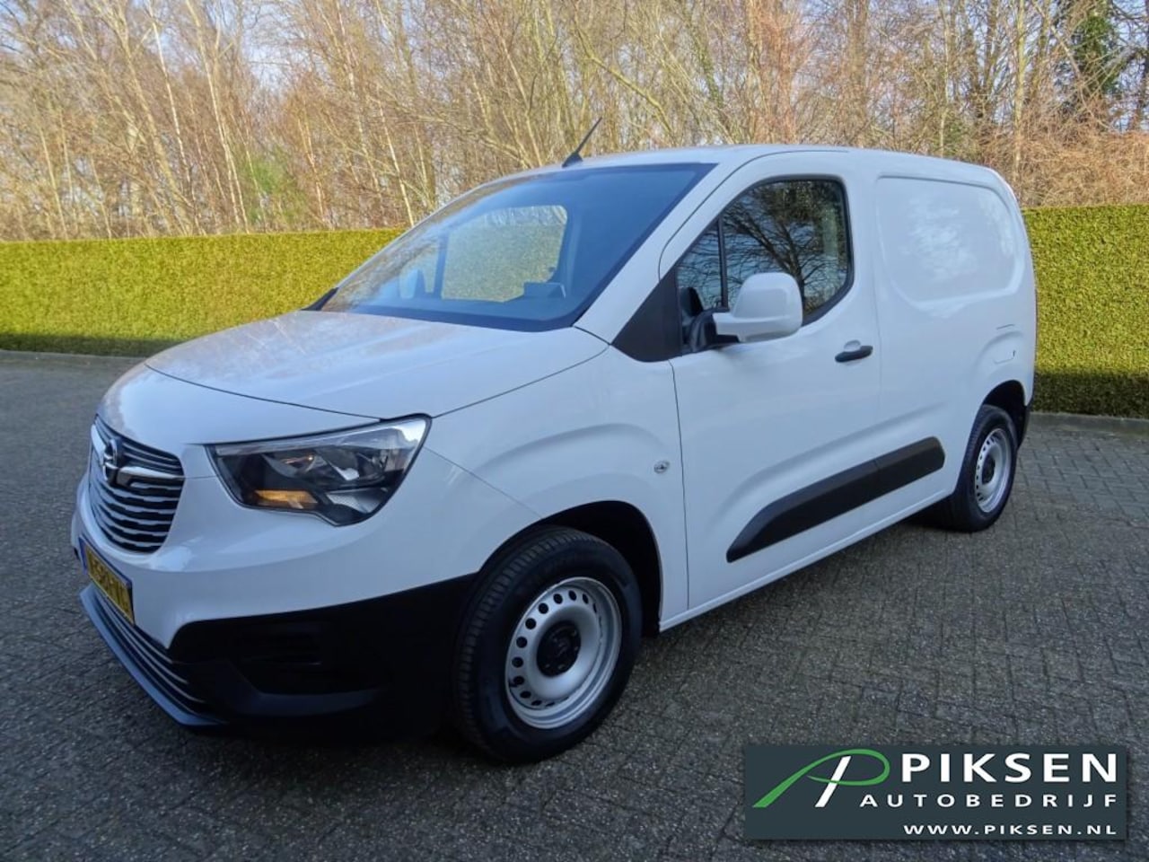 Opel Combo - 1.6D L1H1 EDITION NAVI BLUETOOTH CLIMA PDC CRUISE - AutoWereld.nl