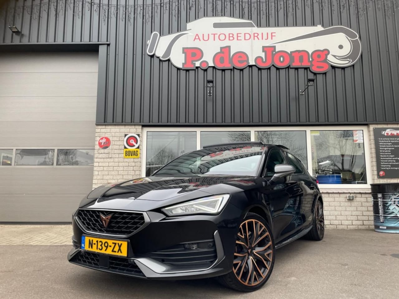 CUPRA Leon - 1.4 E-hybrid VZ Performance 245PK, Pano, Blindspot, VZ stuurwiel, Carplay! - AutoWereld.nl