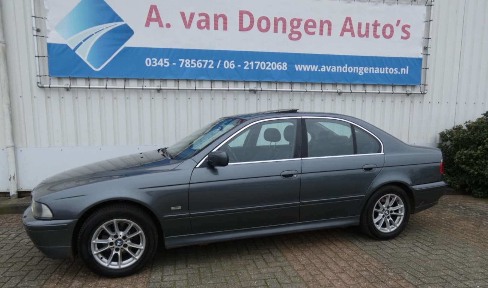 BMW 5-serie - 525I LIFESTYLE ED.Leer,PDC,Schuifdak,Xenon,APK 27-9-26 - AutoWereld.nl