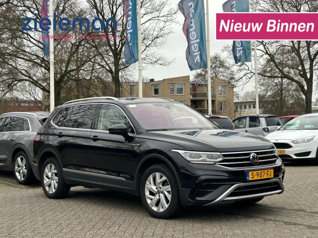 Volkswagen Tiguan Allspace - 1.5 TSI Elegance 7 Persoons Automaat - Digitaal Cockpit, Carplay, Navi, Cruise, Stoelverw. - AutoWereld.nl