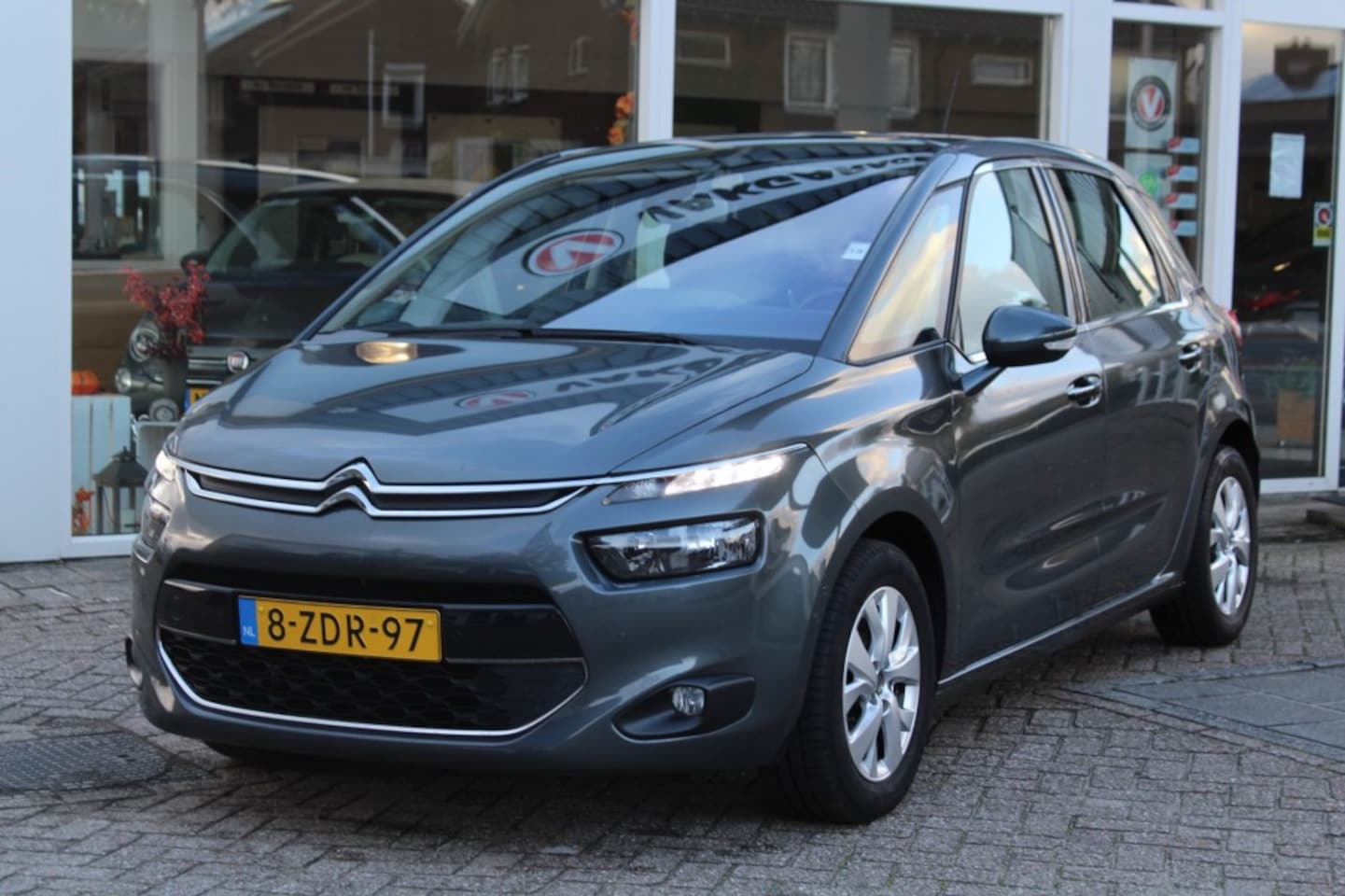 Citroën C4 - 1.6 E-THP BUSINESS - AutoWereld.nl